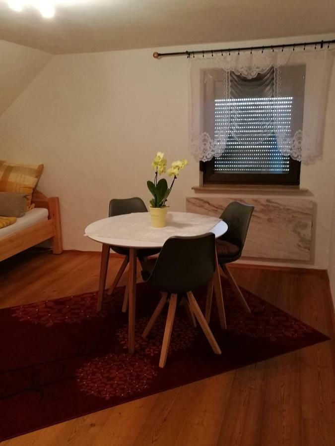 Ferienwohnung Edda Ebensfeld エクステリア 写真
